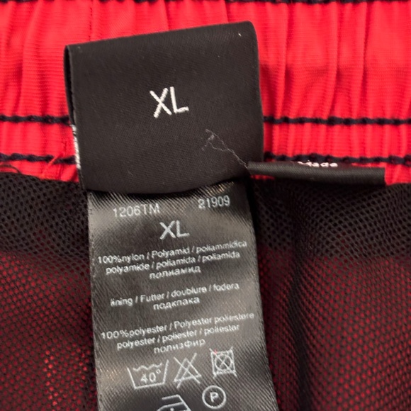 Boss Hugo Boss Men's Red Swim Trunks SZ XL Navy Draw String Front Pockets EUC - Picture 12 of 12